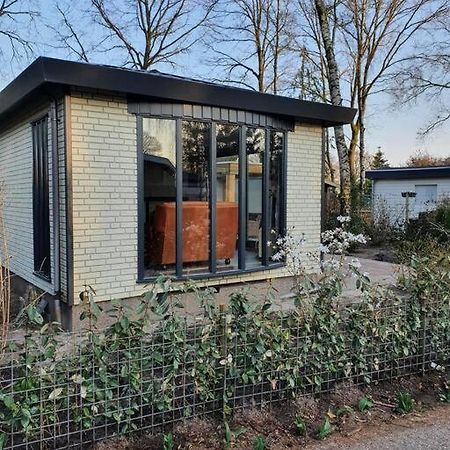 פוטן Cozy Chalet For 4 Veluwe מראה חיצוני תמונה