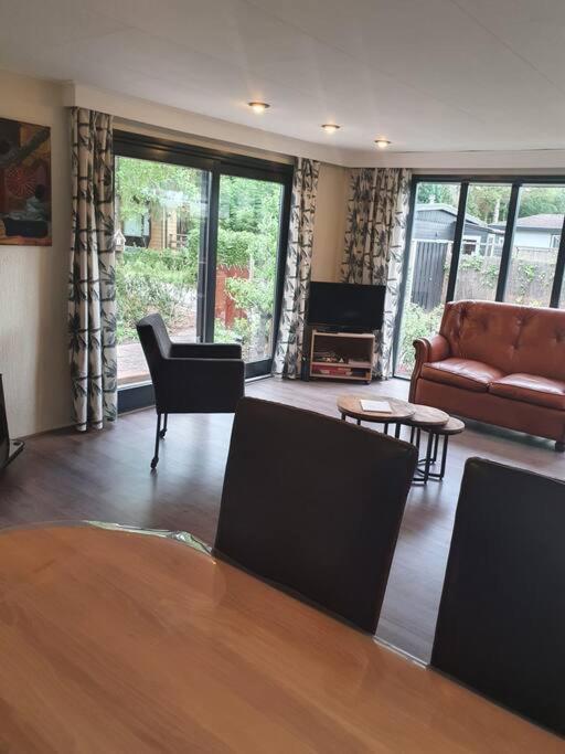 פוטן Cozy Chalet For 4 Veluwe מראה חיצוני תמונה